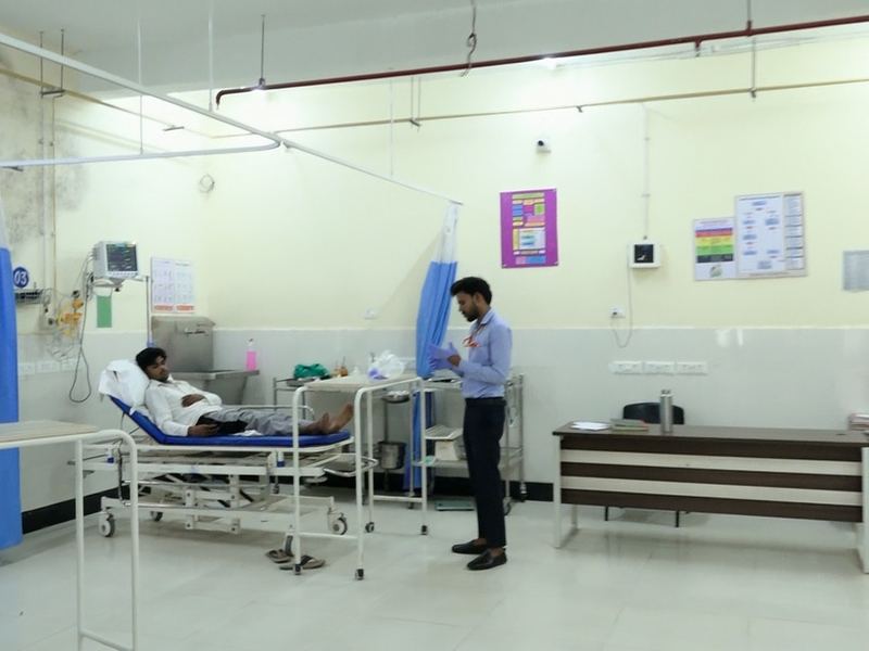 Emergency triage room