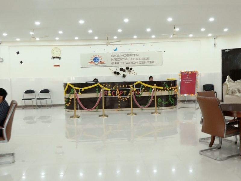 Main reception and waiting lounge